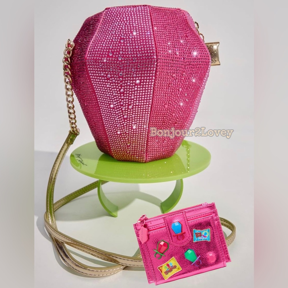 2 pc RING POP® PUT A RING ON IT CROSSBODY PINK bag. 💍 💖